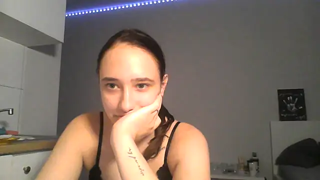 DarkMirel webcam