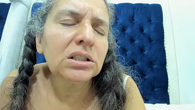 AlondraSosa webcam