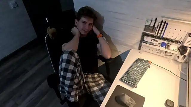Einar_Nut live cam on StripChat