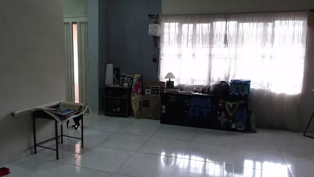 AlinaWoolf_ webcam