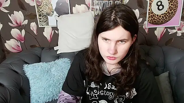NoriMoore webcam