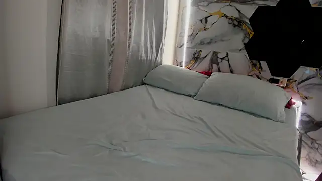 Goldendesirexx webcam