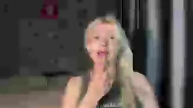 SpotlessParaffin webcam