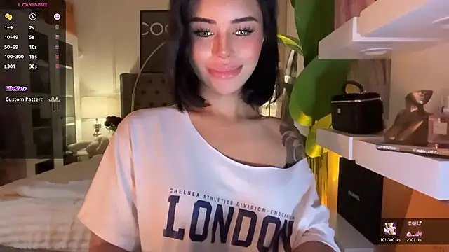 ParisianDoll Live Web Cam Show