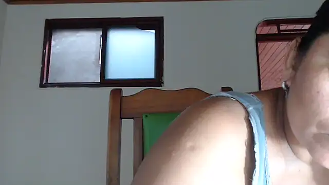 adrixxx38 webcam