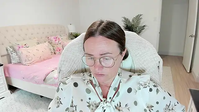 Vika73 webcam