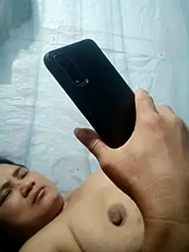 BigAss-69 webcam