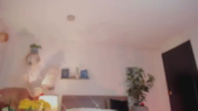 YariRose webcam