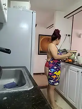 Scarlet_curly8a webcam