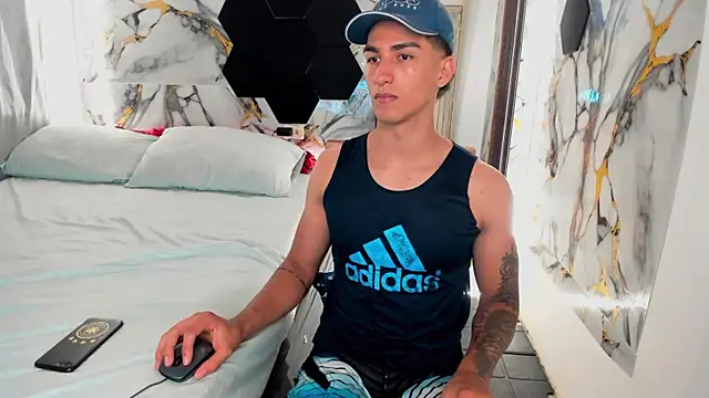Goldendesirexx webcam