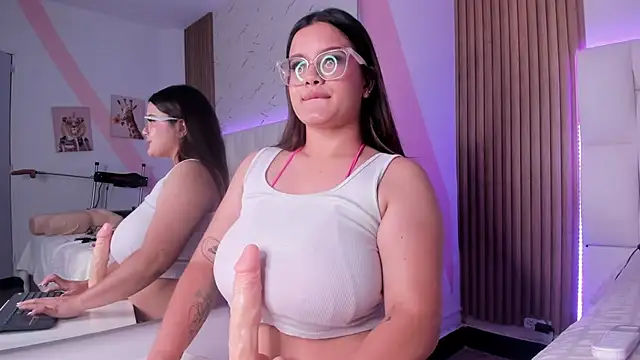 isabella_whiithe webcam