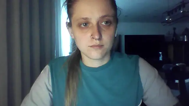 LeaWetGirl webcam