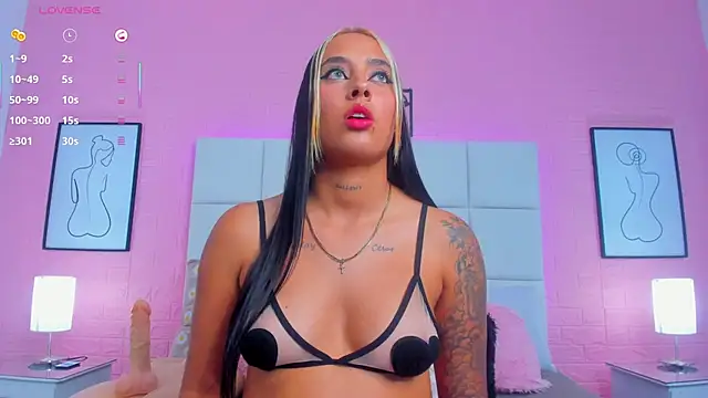 charlotte_kisss webcam
