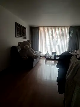 Scarlet_curly8a webcam