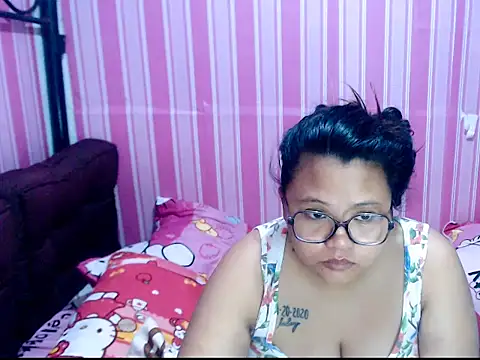AsianAnne69 webcam