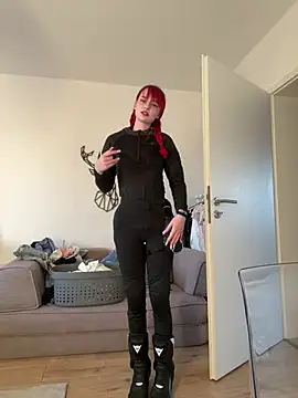 kimkatyrides Live Web Cam Show