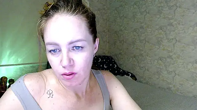 Fern_Lust live sex cam