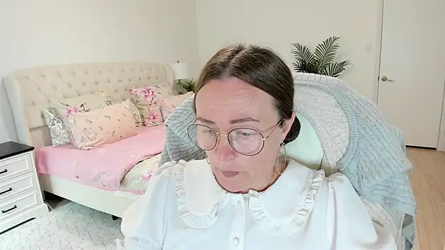Vika73 webcam