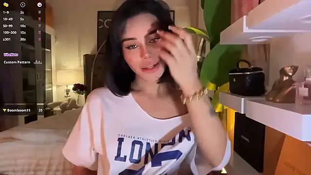 ParisianDoll Live Web Cam Show