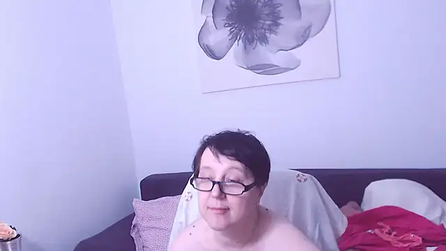 ChristaRose live cam on StripChat