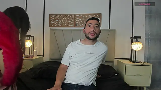 lunaanddante - LunaAndDante's free webcam - UK Sex Cams