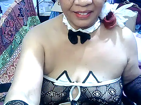 Sweetpinay_mature webcam