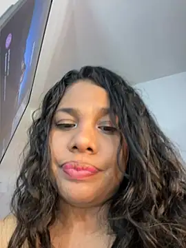 Rashell1_Queen webcam