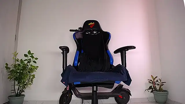 MAXJONES_2 webcam