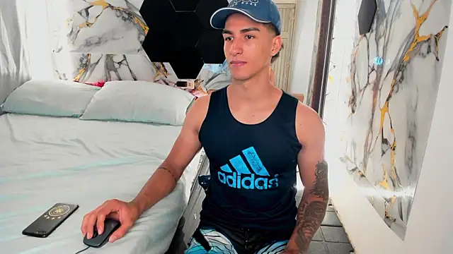 Goldendesirexx webcam