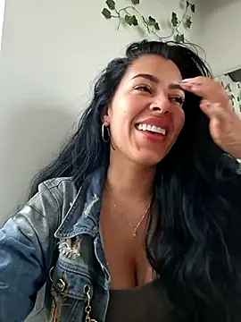 Luianna Live Web Cam Show