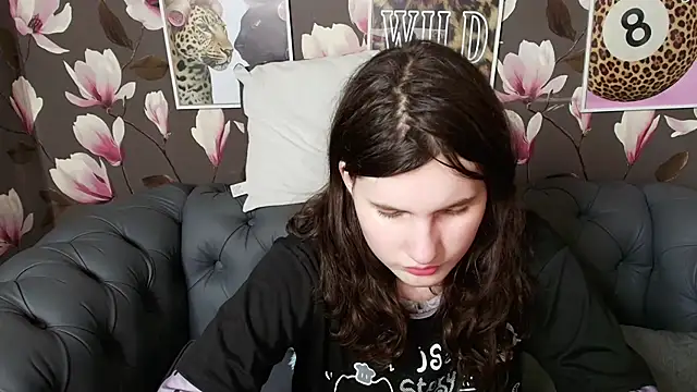 NoriMoore webcam