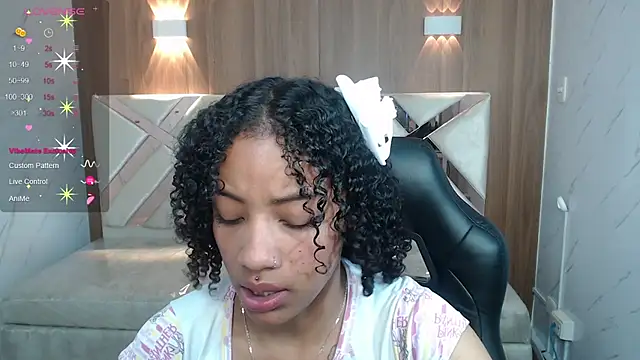 Violeth_b webcam