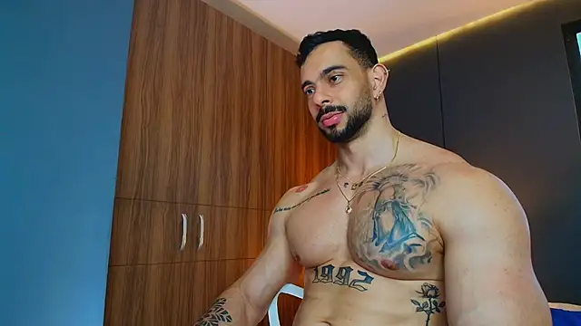 massimo_visconti Live Web Cam Show