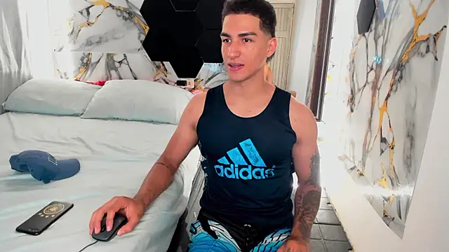 Goldendesirexx Live Web Cam Show