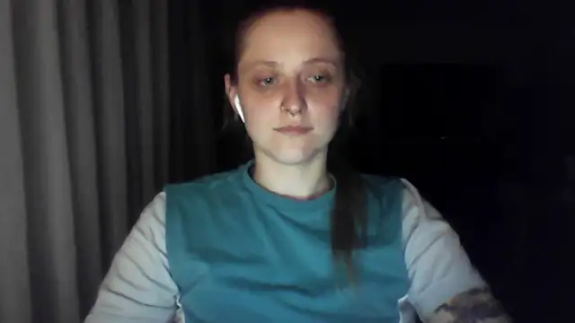 LeaWetGirl webcam