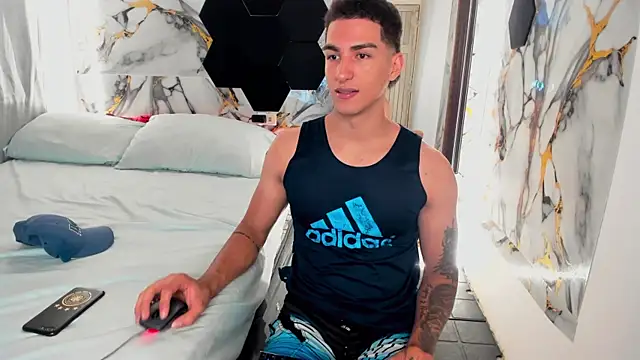 Goldendesirexx webcam