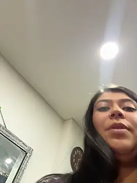 emilyjohanson Live Web Cam Show