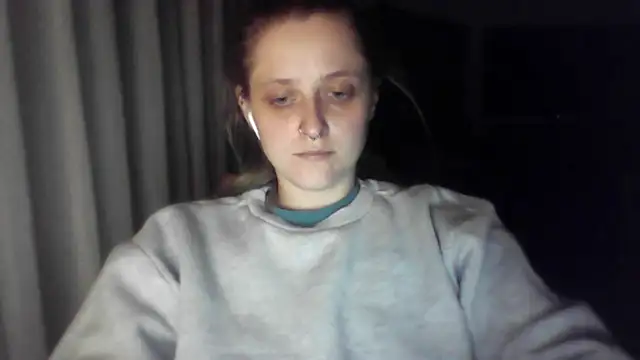 LeaWetGirl webcam