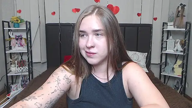 LauraHlot webcam