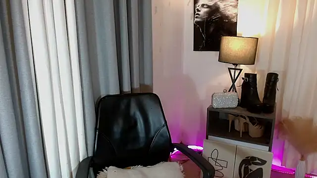 FuckingDolls69 webcam