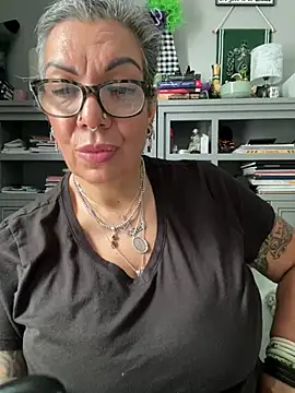 dieseldame1313 webcam