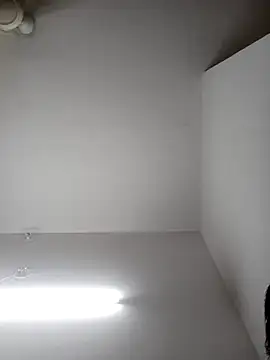 Aloneisbest webcam