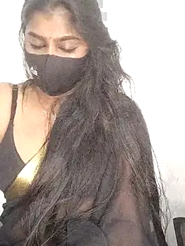 Tamil_Azhaghi webcam