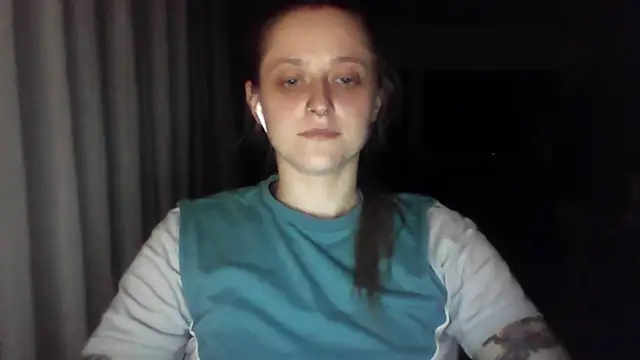 LeaWetGirl webcam