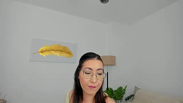 Kylie_Kathy live cam on StripChat