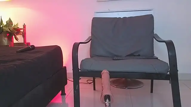 AllisonRoberts_ webcam
