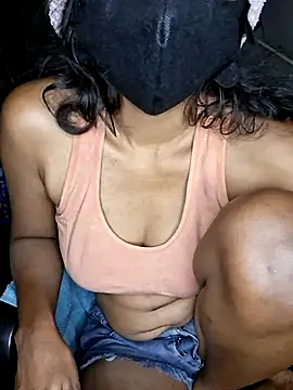 isha_zara webcam