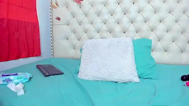 celena_wonder webcam