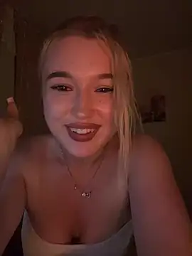 lyalyalii webcam