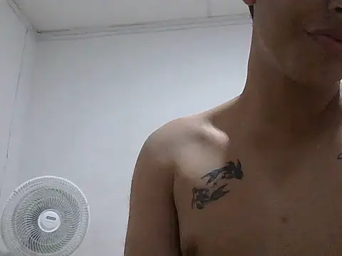 NarcismoXmoon webcam